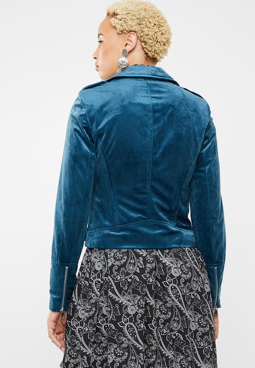 Vero Moda - Hazle velvet short jacket - blue