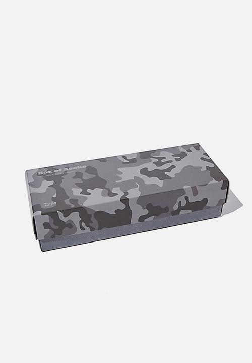 Typo - Box of socks - monochrome 