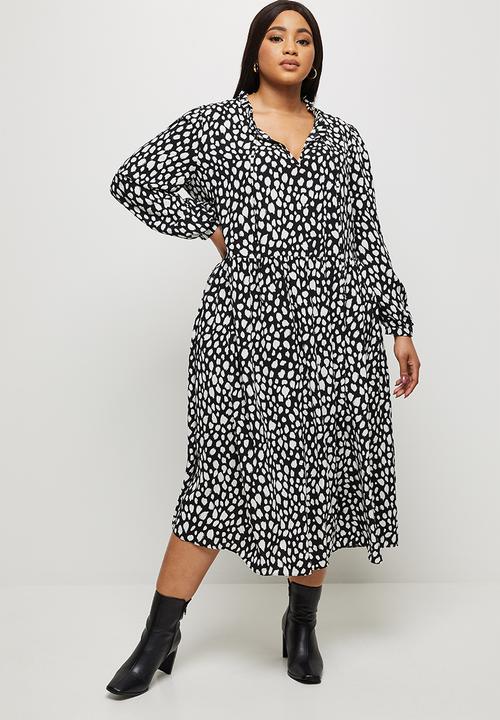 MILLA - Piecrust neck pleated midi dress - white & black