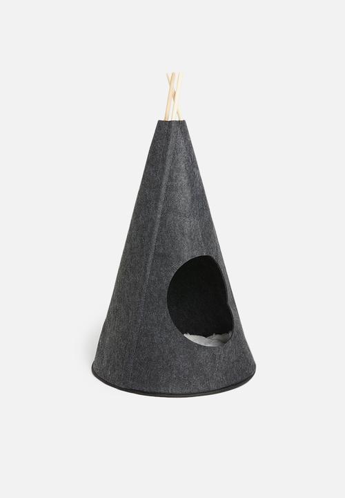 Pet Collection - Cooper cat felt teepee - black