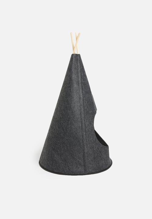 Pet Collection - Cooper cat felt teepee - black