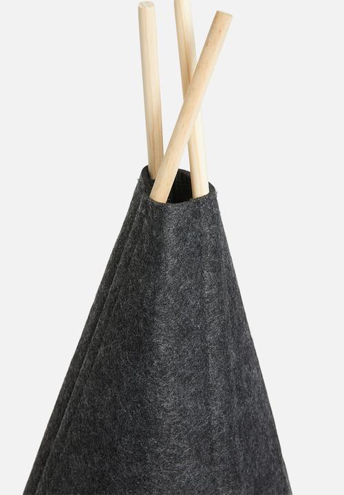 Pet Collection - Cooper cat felt teepee - black