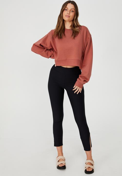 Cotton On - Classic cropped crew - earthy red