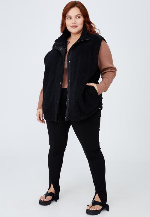 Cotton On - Curve recycled cabin fleece vest - black