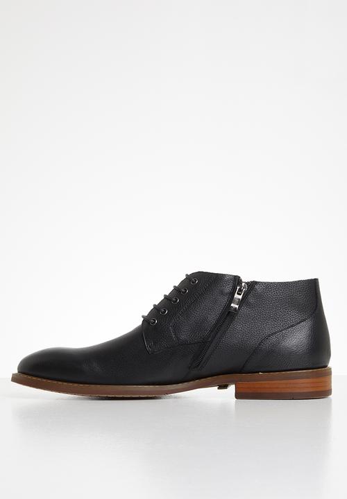 POLO - Dylan leather distressed lace up boot - black