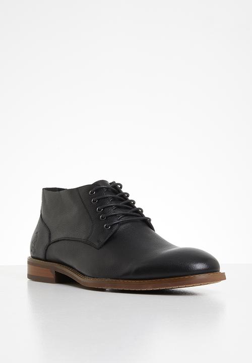 POLO - Dylan leather distressed lace up boot - black