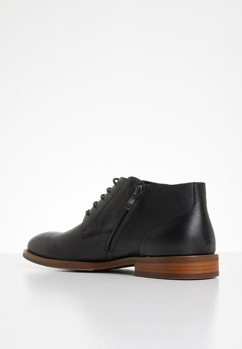 POLO - Dylan leather distressed lace up boot - black