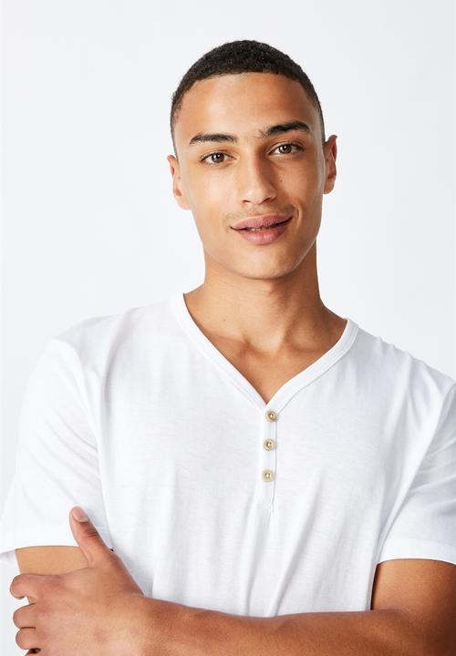 Cotton On - Essential henley tee - white 