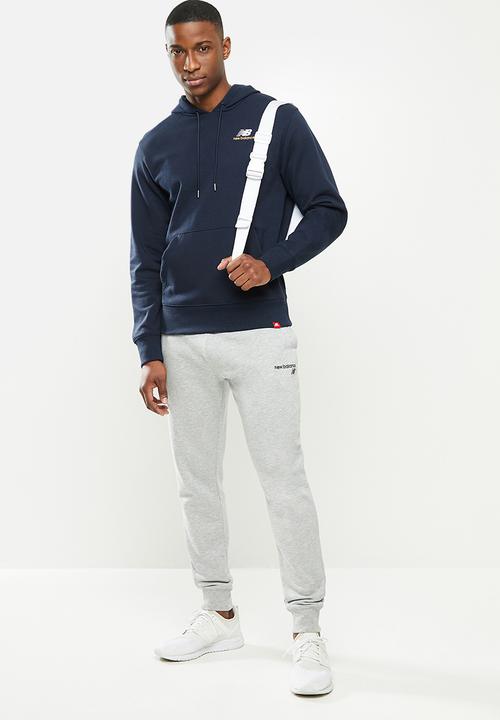 New Balance  - New Balance essentials embroidered hoodie - navy 
