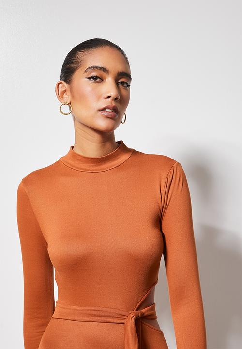 VELVET - Cut out turtle neck midi column dress - rust 