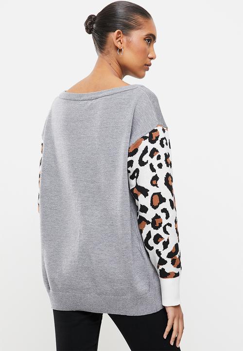Stella Morgan - Animal print sleeve slouchy jumper - black