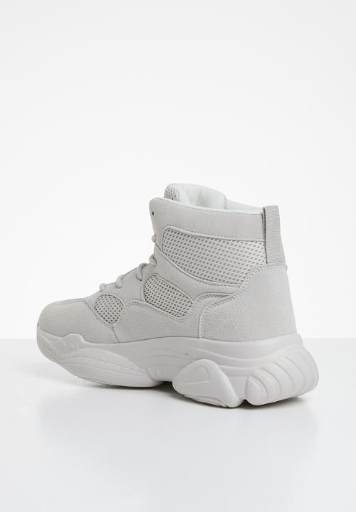 Missguided - High top bubble sole trainers - cream & grey
