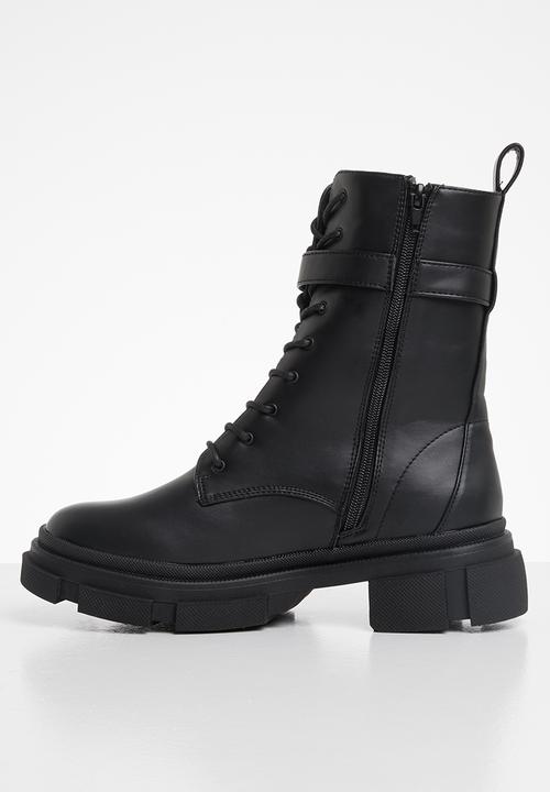 Missguided - Chunky wrap around buckle ankle boots - black
