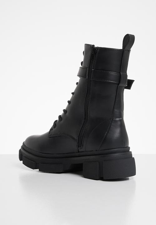 Missguided - Chunky wrap around buckle ankle boots - black