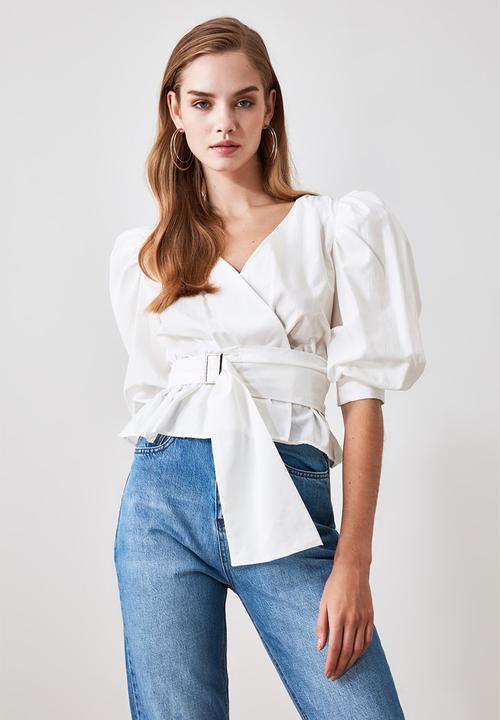 Trendyol - Tied detailed blouse - ecru