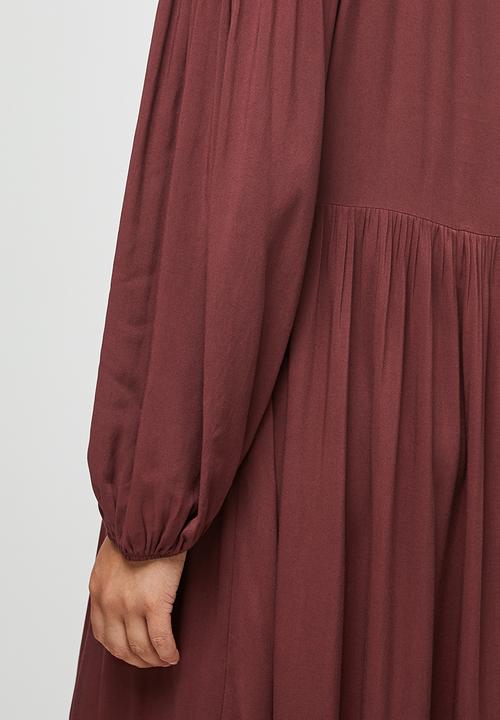 MILLA - Tiered balloon sleeve midi dress - burgundy 