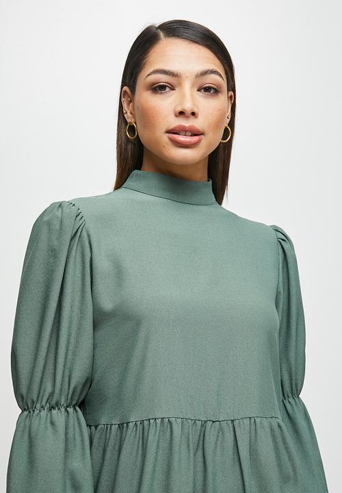 MILLA - Tiered turtle mini dress - sage 