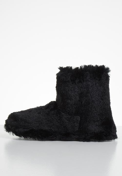 Jada - Fluffy slipper boot - black
