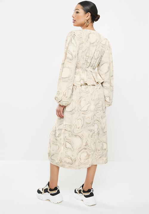 Missguided - V neck frill waist midi dress smoke - grey