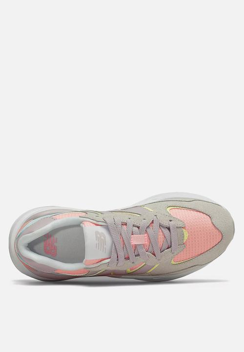 New Balance  - 5740 - grey