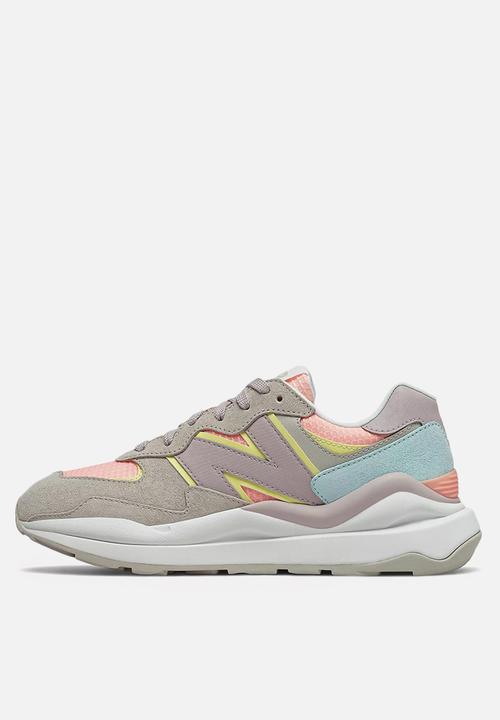 New Balance  - 5740 - grey