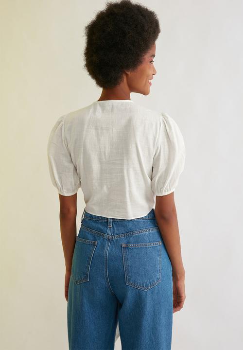 Trendyol - Ekru buckle detailed blouse - white
