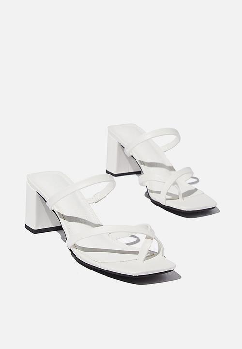 Cotton On - Isla toe loop heel - white