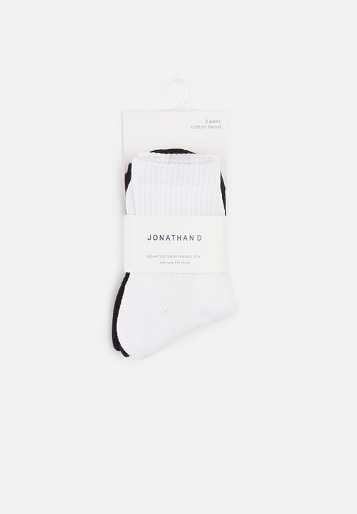 Jonathan D - 2-pack branded quarter ribbed crew socks - black & white