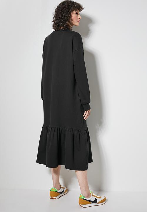 Superbalist - Cosy dropped waist dress with tier - black