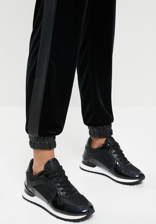 SISSY BOY - Badass babe jogger - black