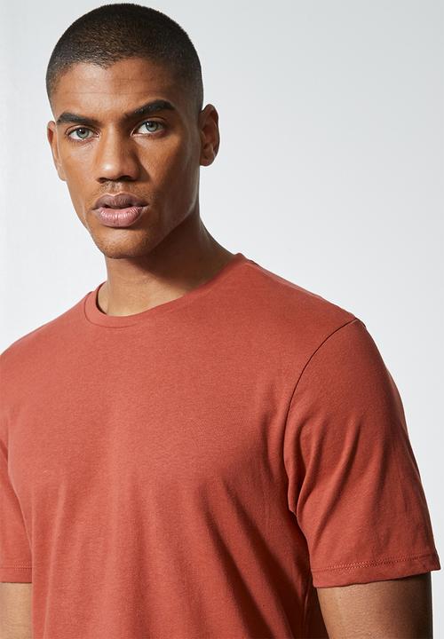 Superbalist - Barney longline curved hem tee - rust