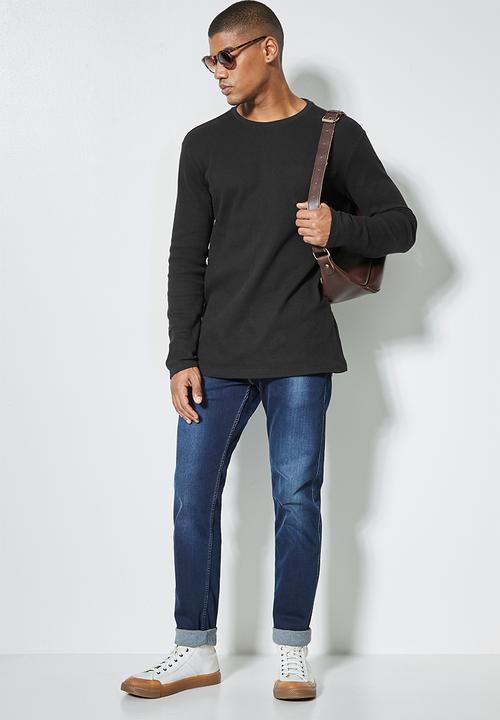 Superbalist - Dylan long sleeve textured pocket tee - black