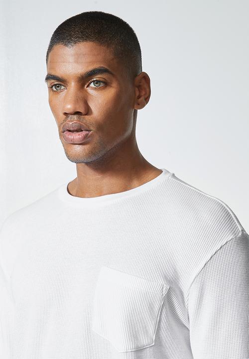 Superbalist - Dylan long sleeve textured pocket tee - white