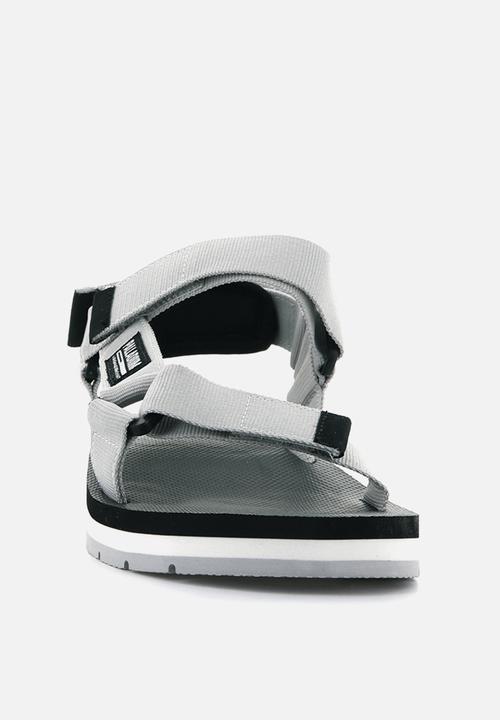 Palladium - Outdoorsy urbanity - vapor