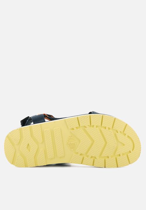 Palladium - Outdoorsy urbanity - blue denim