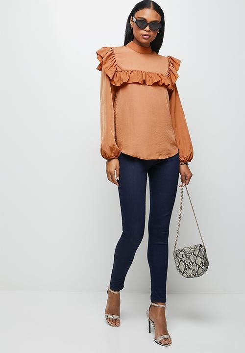 MILLA - Peached woven turtleneck blouse - maple