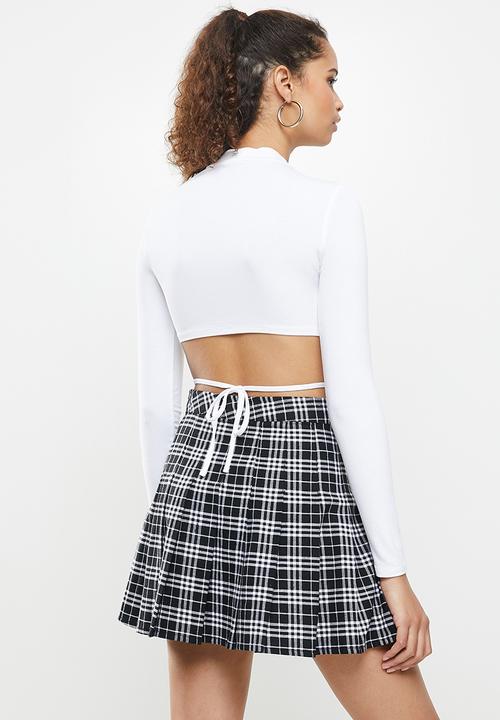 Blake - Hem tie detail crew neck crop top - white