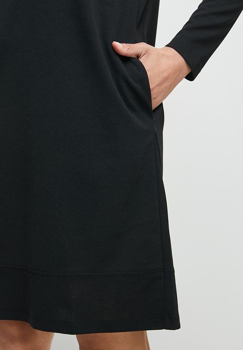 edit - Longsleeve notchneck pocket shift dress - black