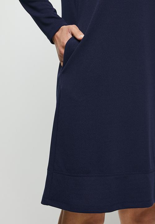 edit - Longsleeve notchneck pocket shift dress - navy