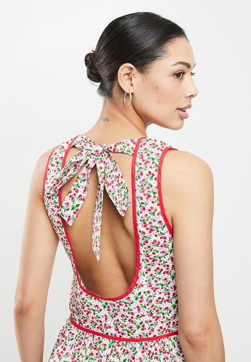 Glamorous - High neck open back - red & green 