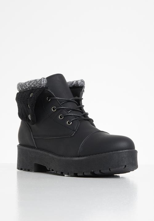 Seduction - Knit panel hiking boot - black