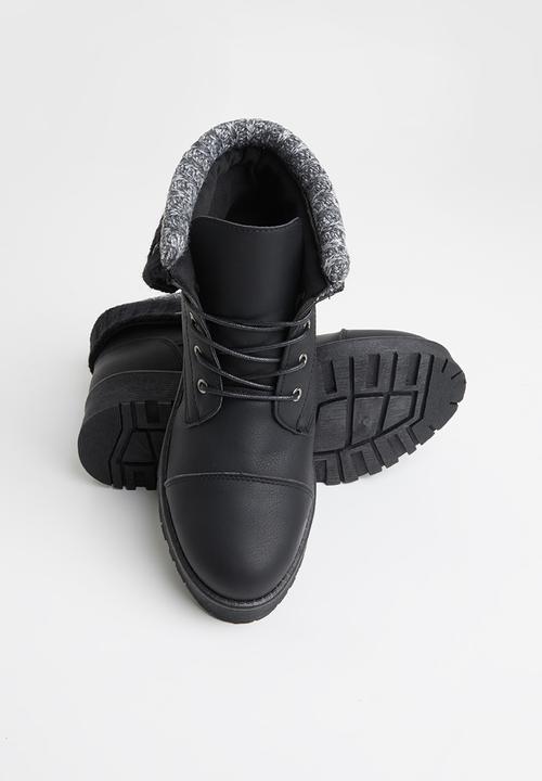 Seduction - Knit panel hiking boot - black