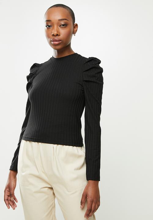 Me&B - The pleated sleeve tee - black