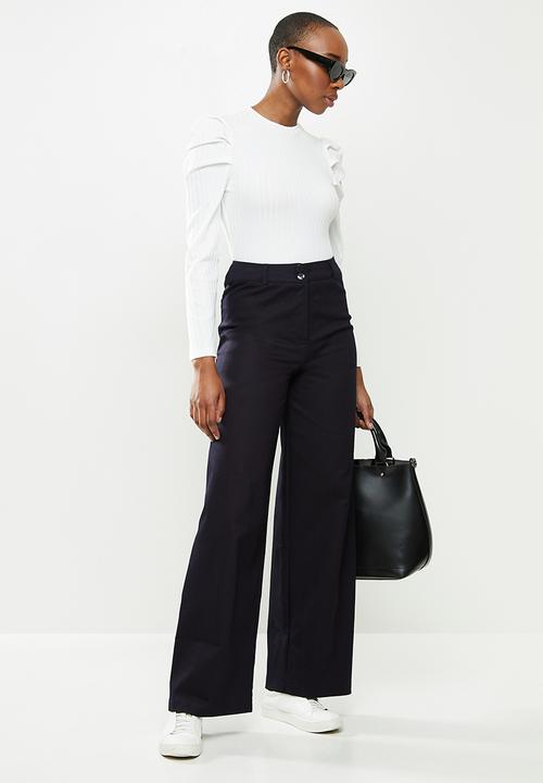 Me&B - The pleated sleeve tee - white