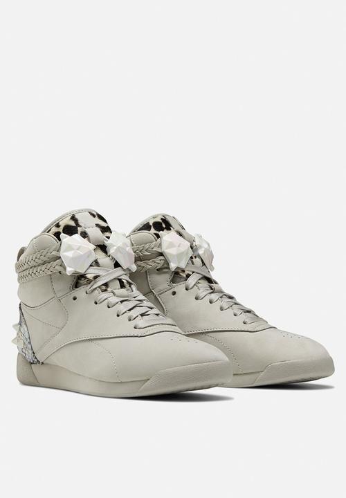 Reebok - Freestyle hi Wonder Woman - shady grey / shady grey / fearless purple