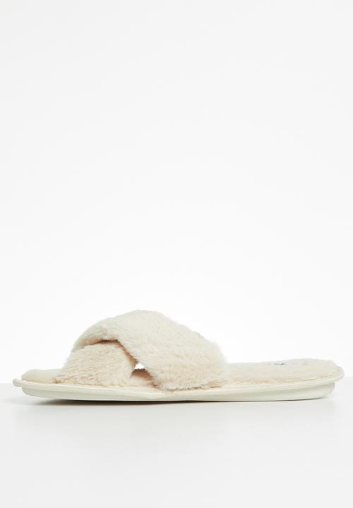 Jada - Criss cross fluffy slipper - beige