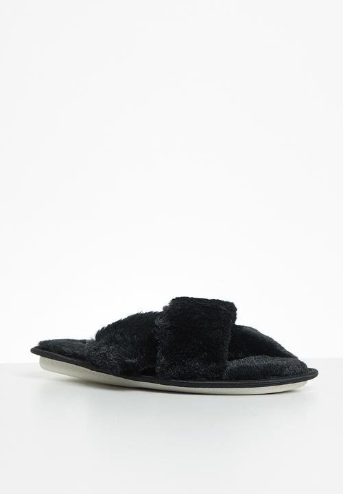 Jada - Criss cross fluffy slipper - black