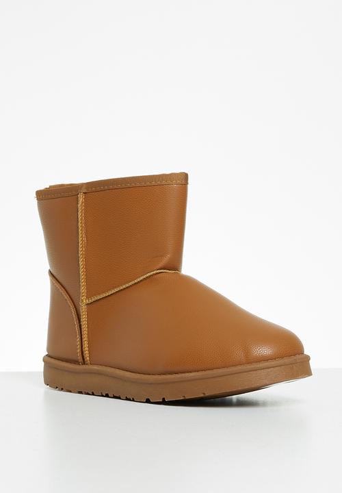 Jada - Piping detail slipper boot - tan