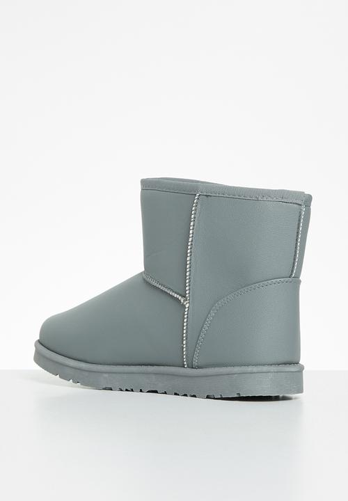 Jada - Piping detail slipper boot - grey