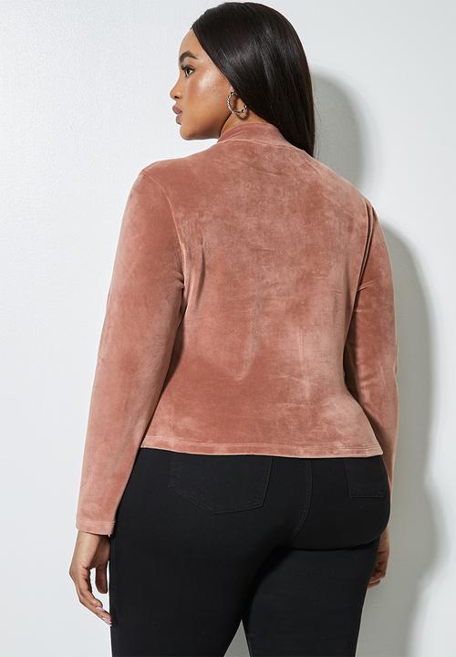 VELVET - Plush velvet cropped long sleeve turtle top - mink